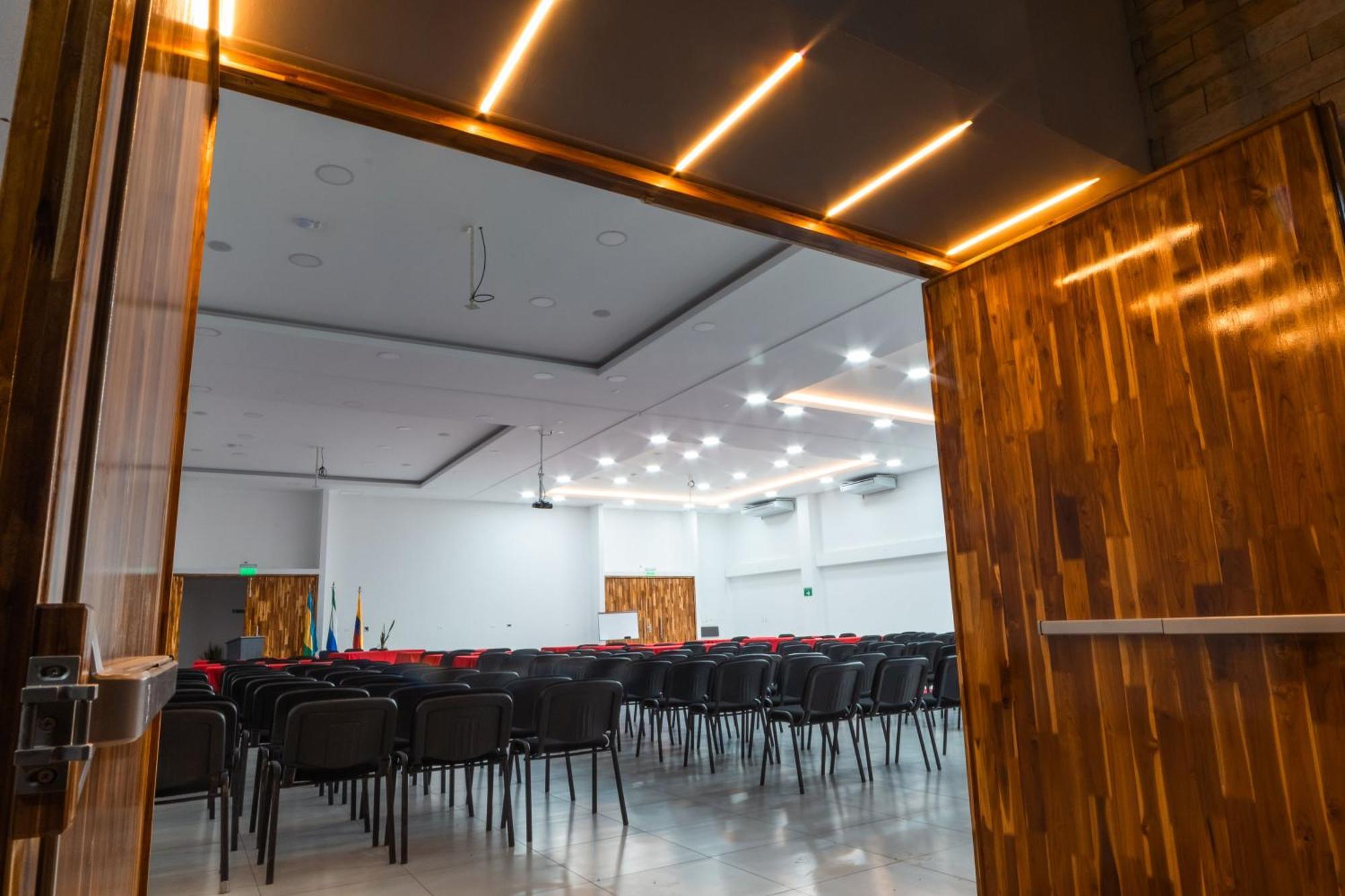 Hotel El Aeropuerto San José del Guaviare Εξωτερικό φωτογραφία