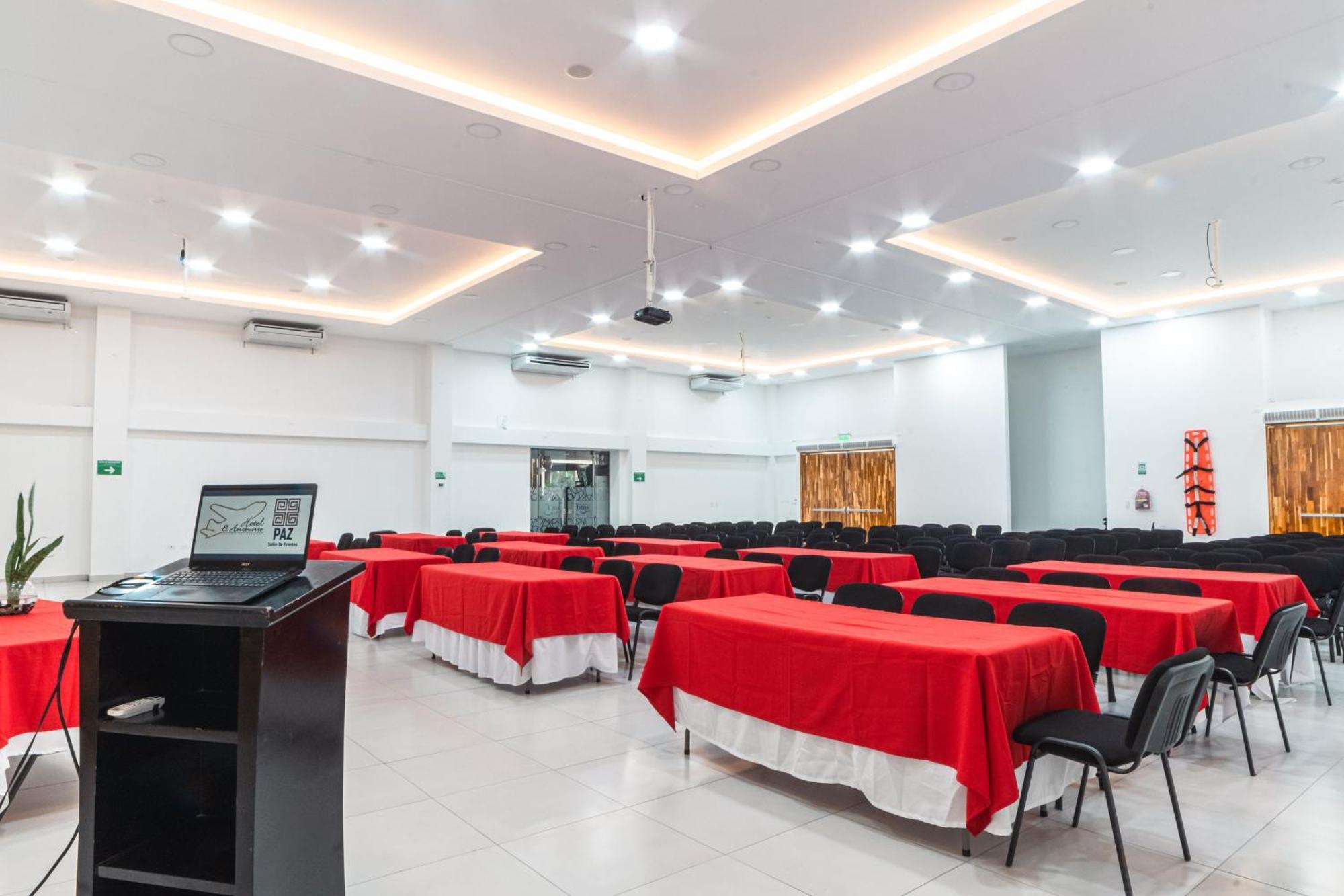 Hotel El Aeropuerto San José del Guaviare Εξωτερικό φωτογραφία
