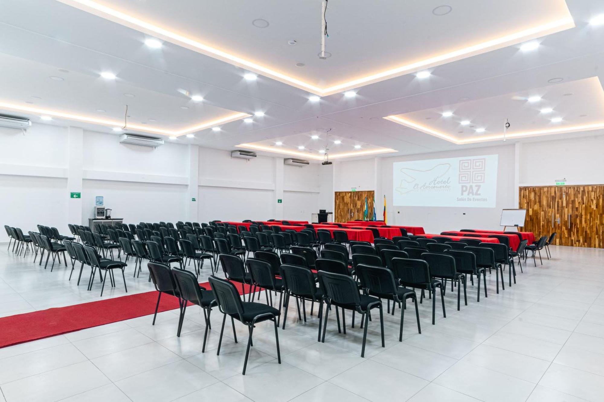 Hotel El Aeropuerto San José del Guaviare Εξωτερικό φωτογραφία