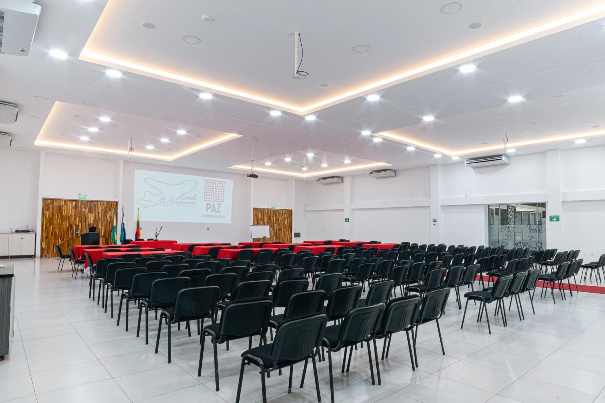 Hotel El Aeropuerto San José del Guaviare Εξωτερικό φωτογραφία